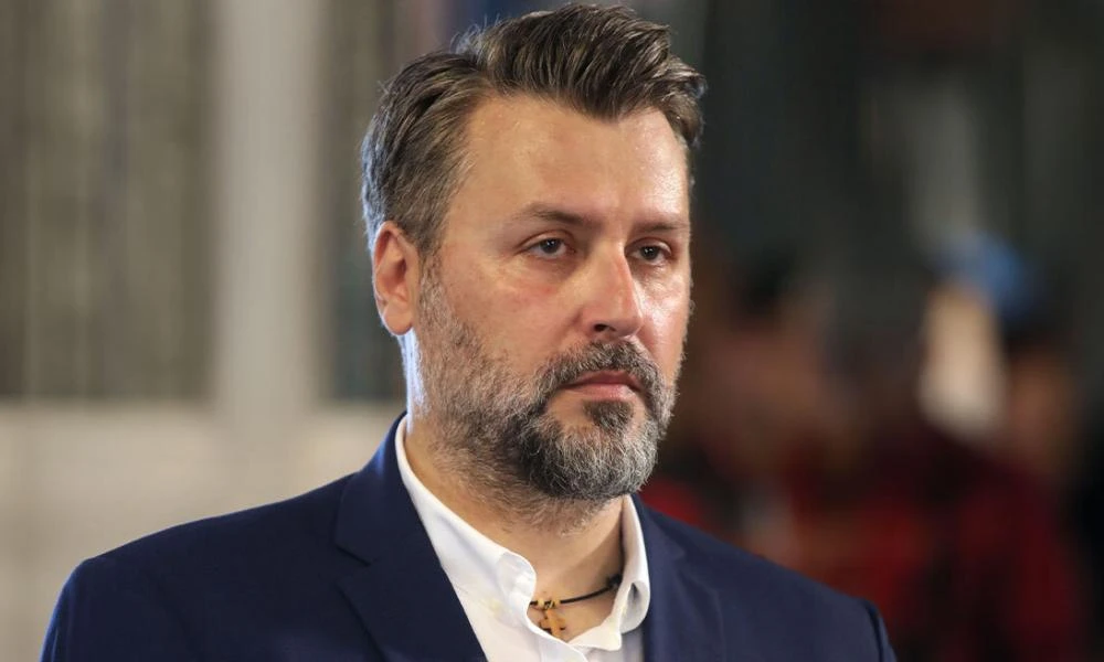 Σπαράζει καρδιές λίγες μέρες μετά την προσωπική του τραγωδία ο Καλλιάνος